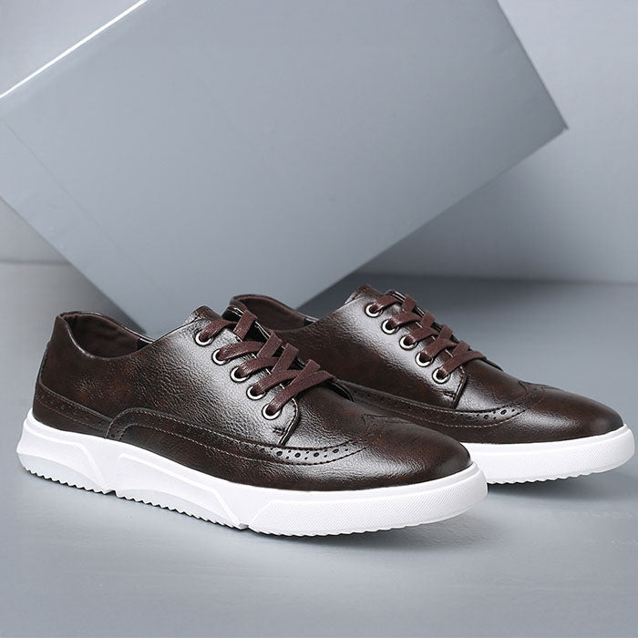 Adrián Brogue Detail Sneakers