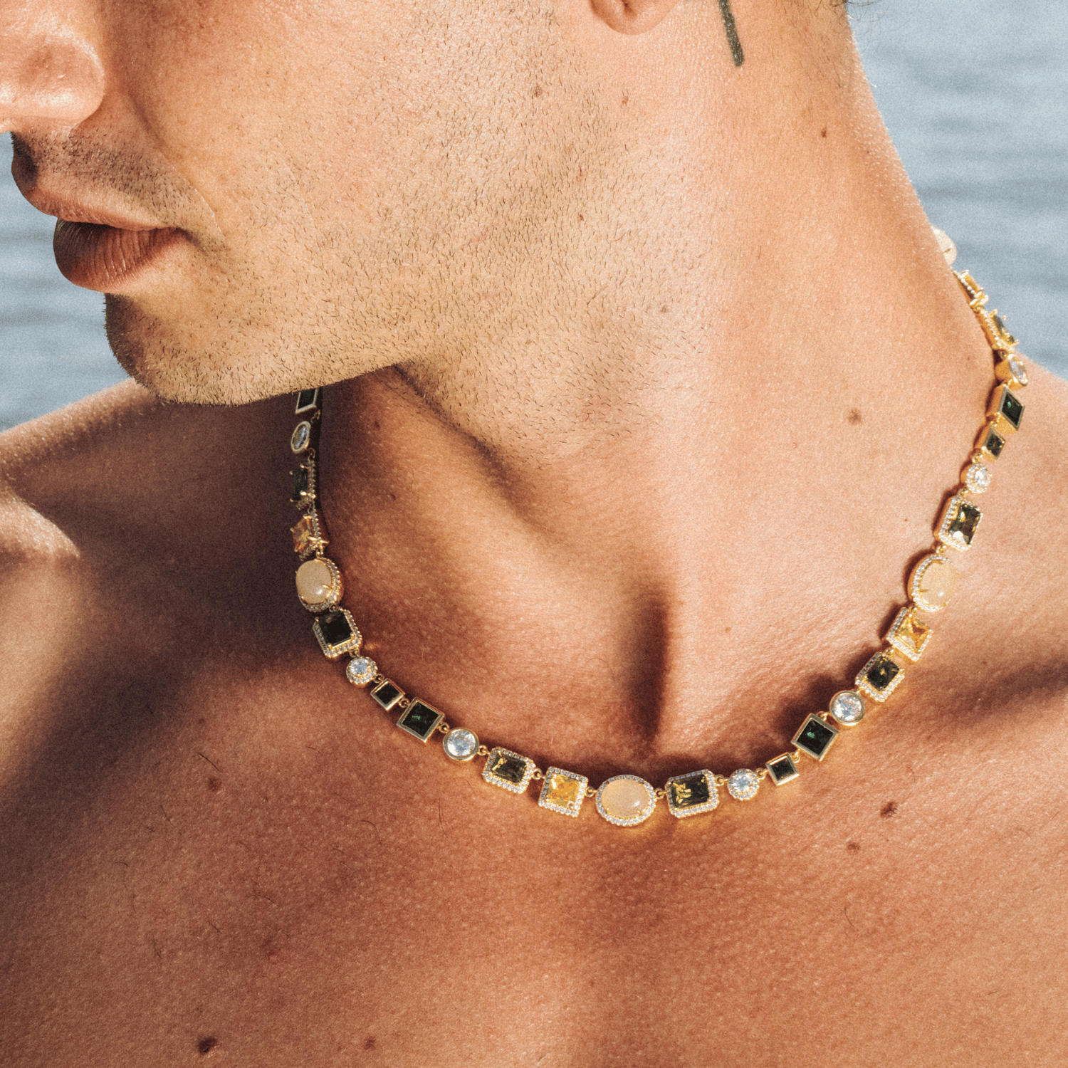 Smaragd-Edelstein-Halskette (Gold)