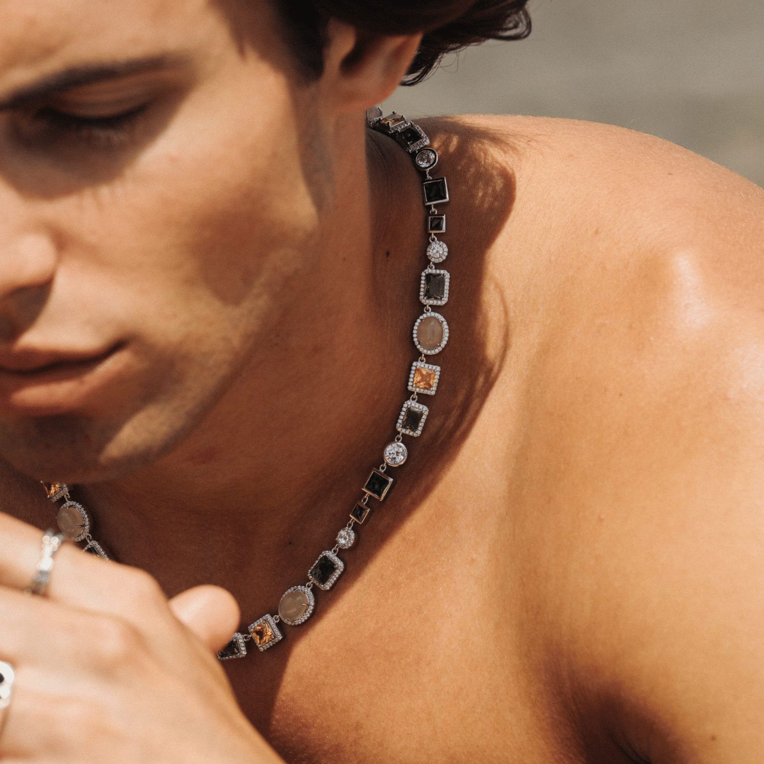 Collier en pierre précieuse émeraude (argent)